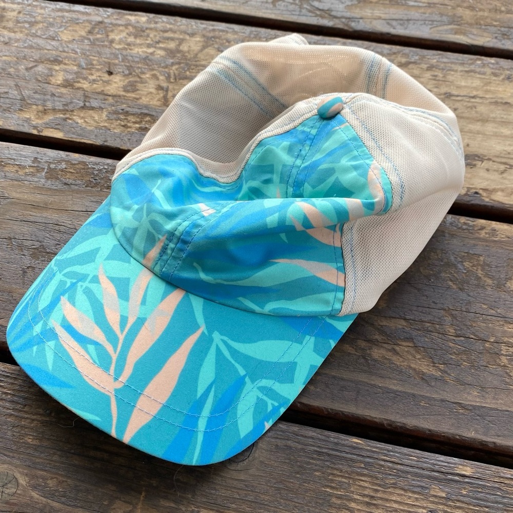 Pistil floral tropical workout hat